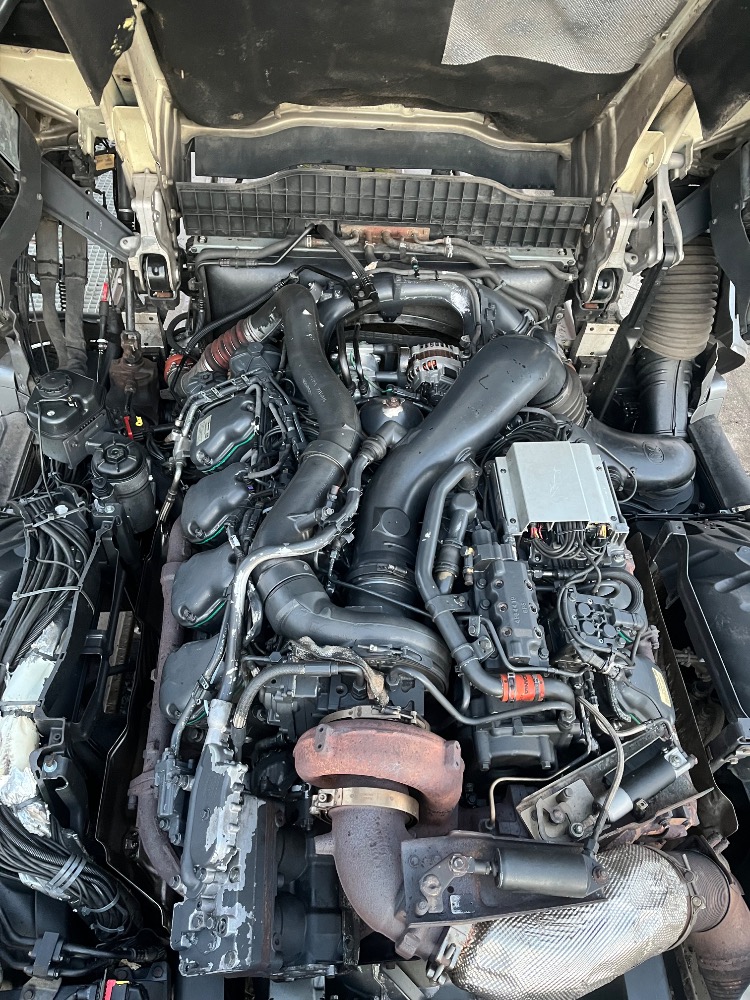 Mobilní čištění motorky suchým ledem