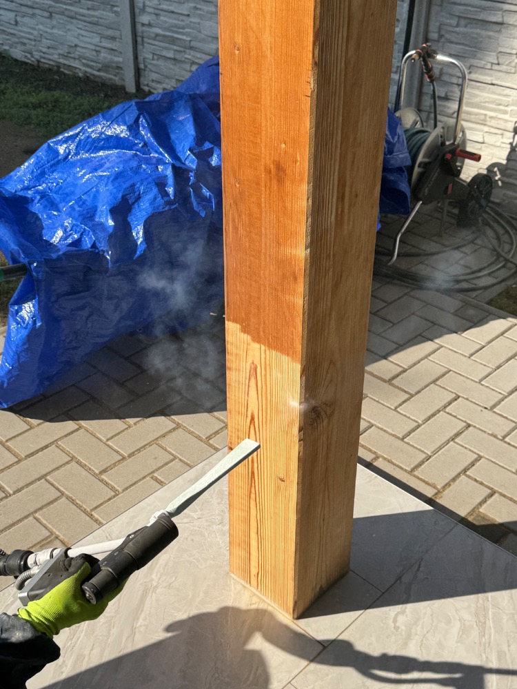 Čištění povrchů suchým ledem